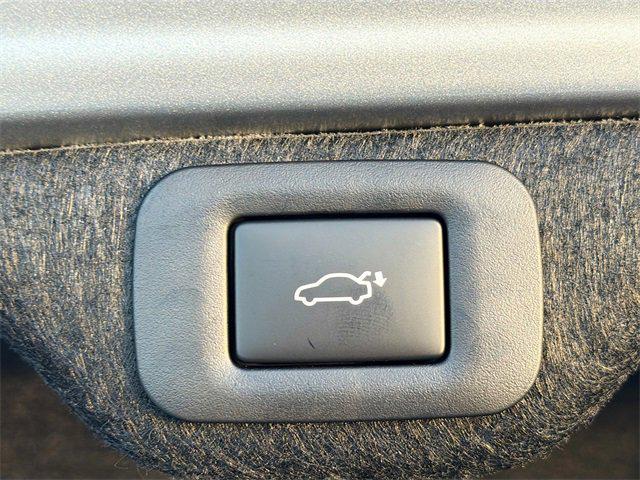 new 2025 Lexus ES 350 car, priced at $47,490