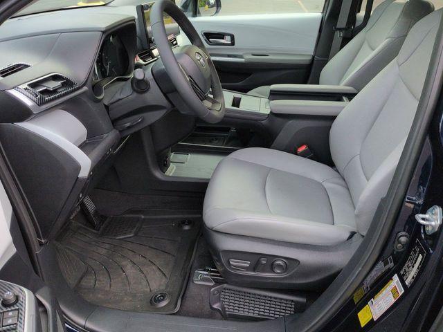 used 2025 Toyota Sienna car, priced at $49,998