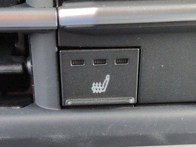 used 2025 Toyota Sienna car, priced at $49,998