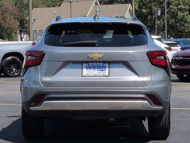 used 2024 Chevrolet Trax car, priced at $21,362