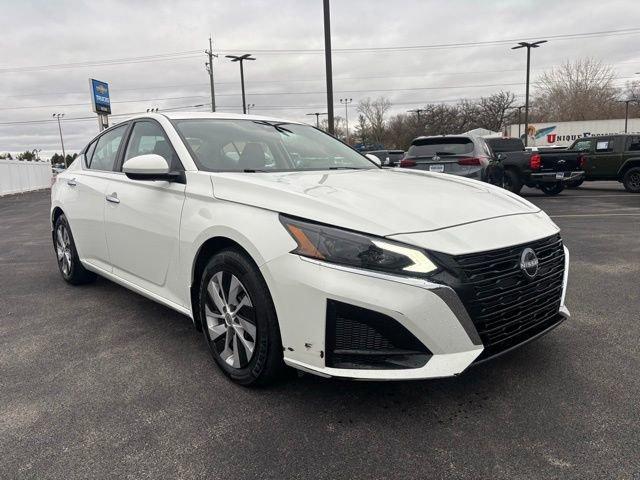 used 2023 Nissan Altima car, priced at $17,254