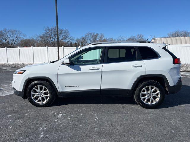 used 2015 Jeep Cherokee car, priced at $11,977