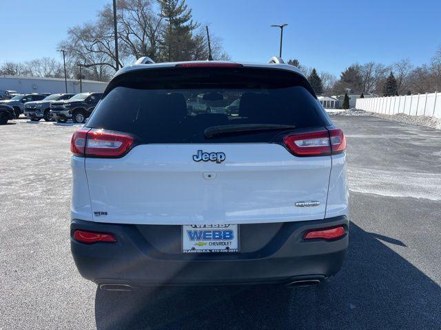 used 2015 Jeep Cherokee car, priced at $11,977