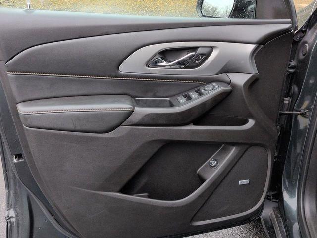 used 2021 Chevrolet Traverse car, priced at $26,495