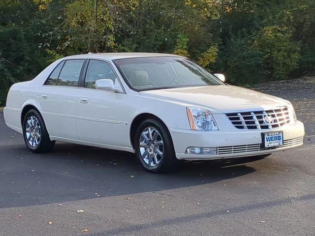 used 2009 Cadillac DTS car, priced at $9,377