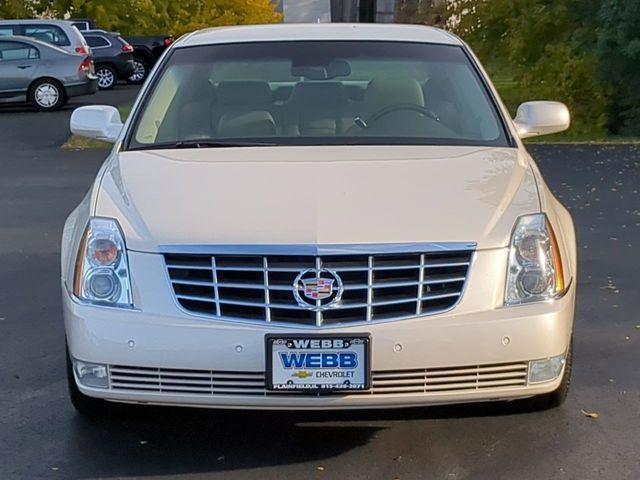 used 2009 Cadillac DTS car, priced at $9,377