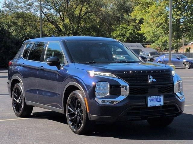 used 2023 Mitsubishi Outlander car, priced at $21,981