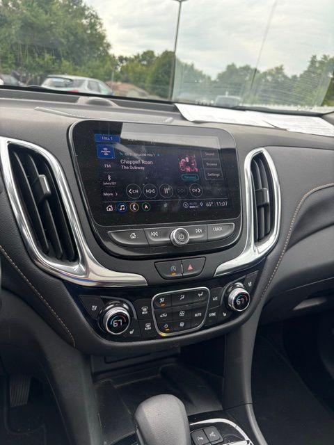 used 2022 Chevrolet Equinox car, priced at $26,199