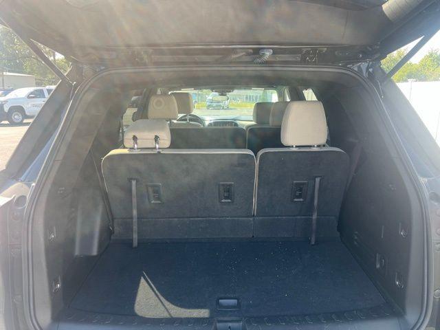 used 2022 Chevrolet Traverse car, priced at $24,394