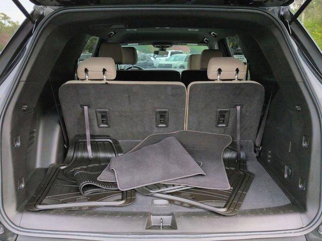 used 2022 Chevrolet Traverse car, priced at $22,494