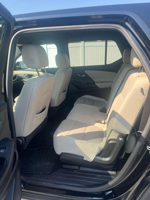 used 2022 Chevrolet Traverse car, priced at $24,394