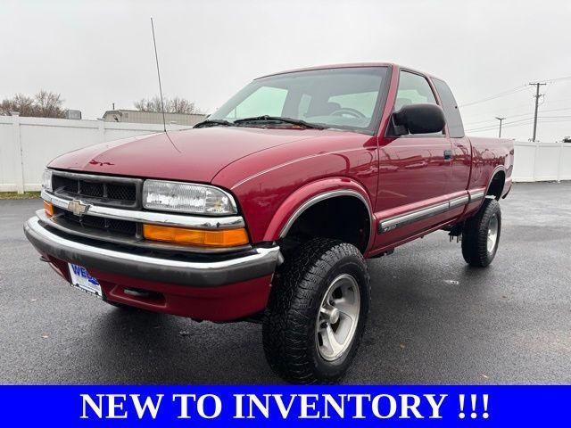 used 2000 Chevrolet S-10 car, priced at $9,482