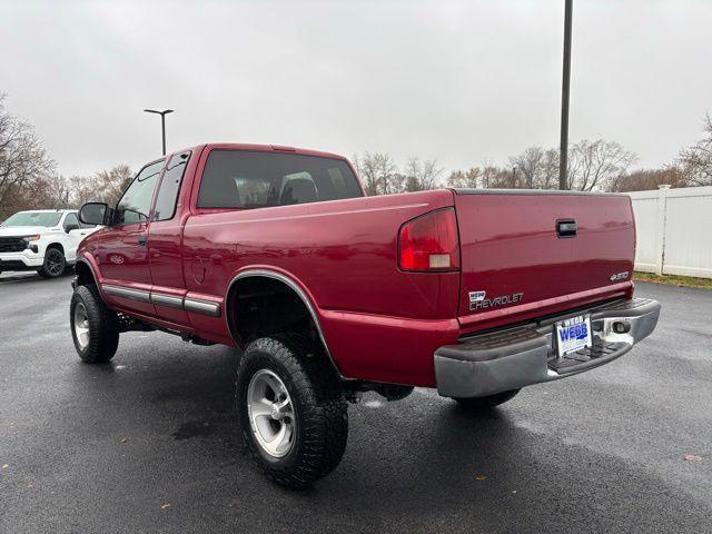 used 2000 Chevrolet S-10 car, priced at $9,482