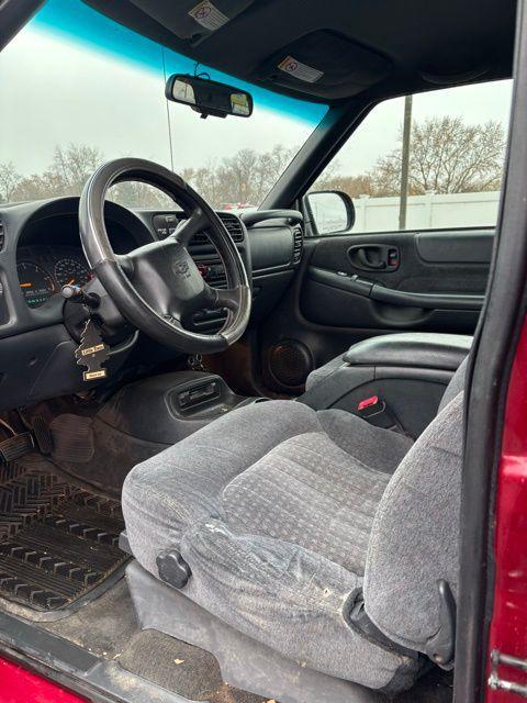 used 2000 Chevrolet S-10 car, priced at $9,482