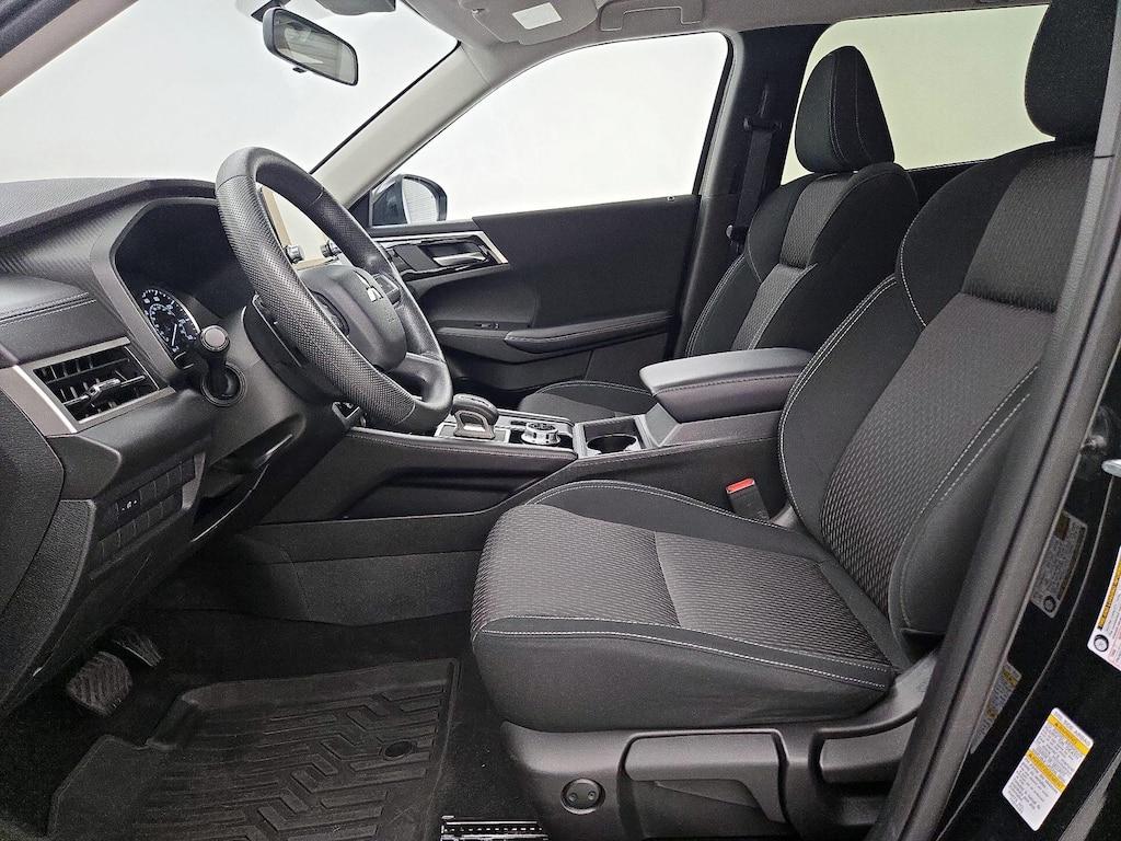 used 2024 Mitsubishi Outlander car, priced at $23,998