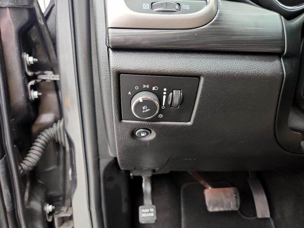 used 2021 Jeep Grand Cherokee car, priced at $24,998