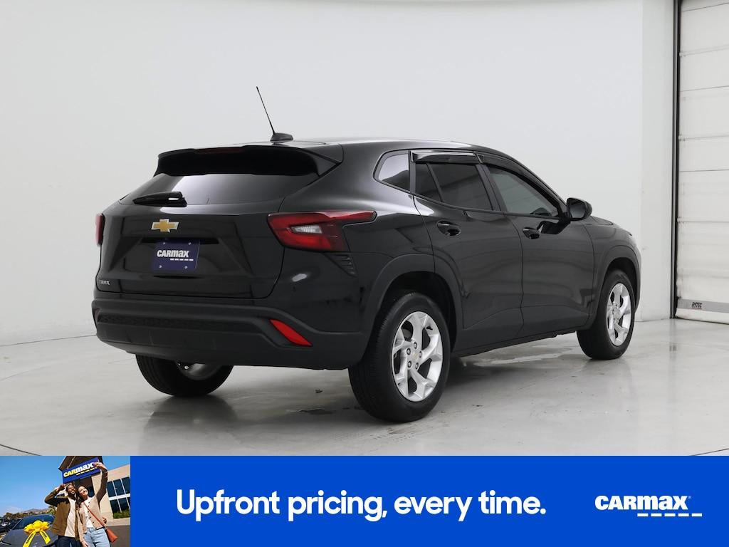 used 2025 Chevrolet Trax car, priced at $23,998