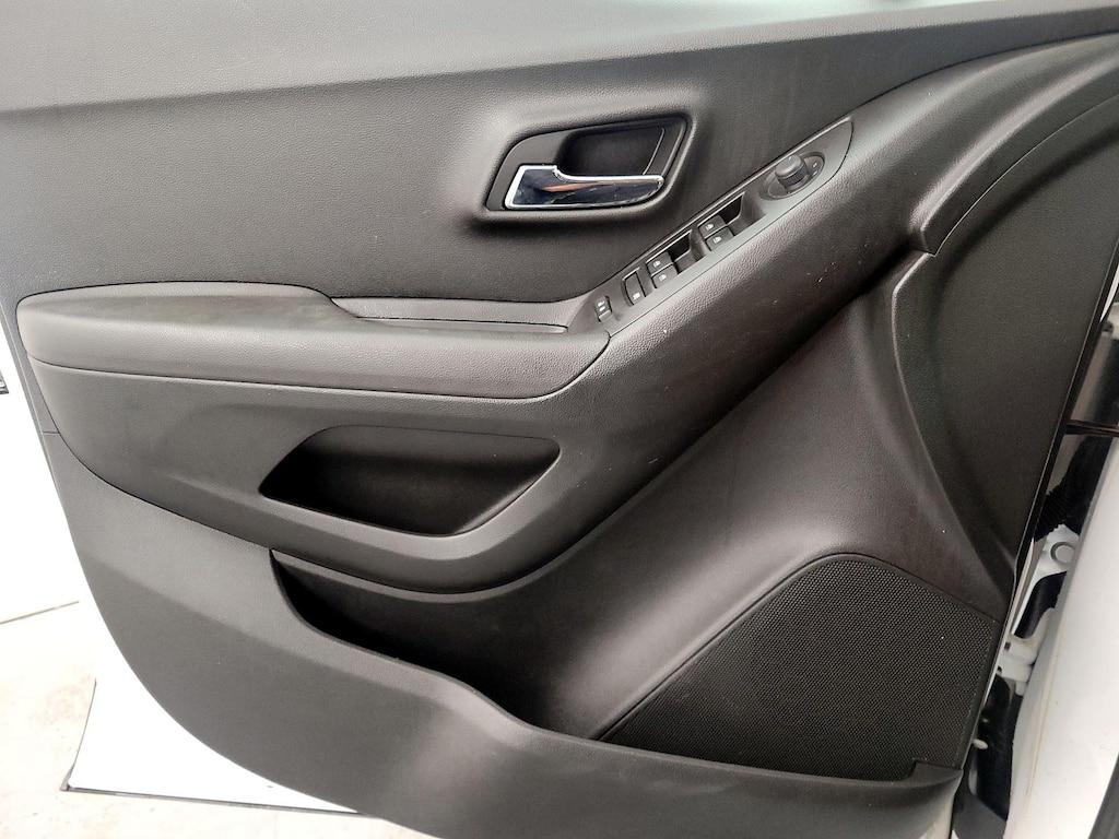 used 2020 Chevrolet Trax car, priced at $15,998