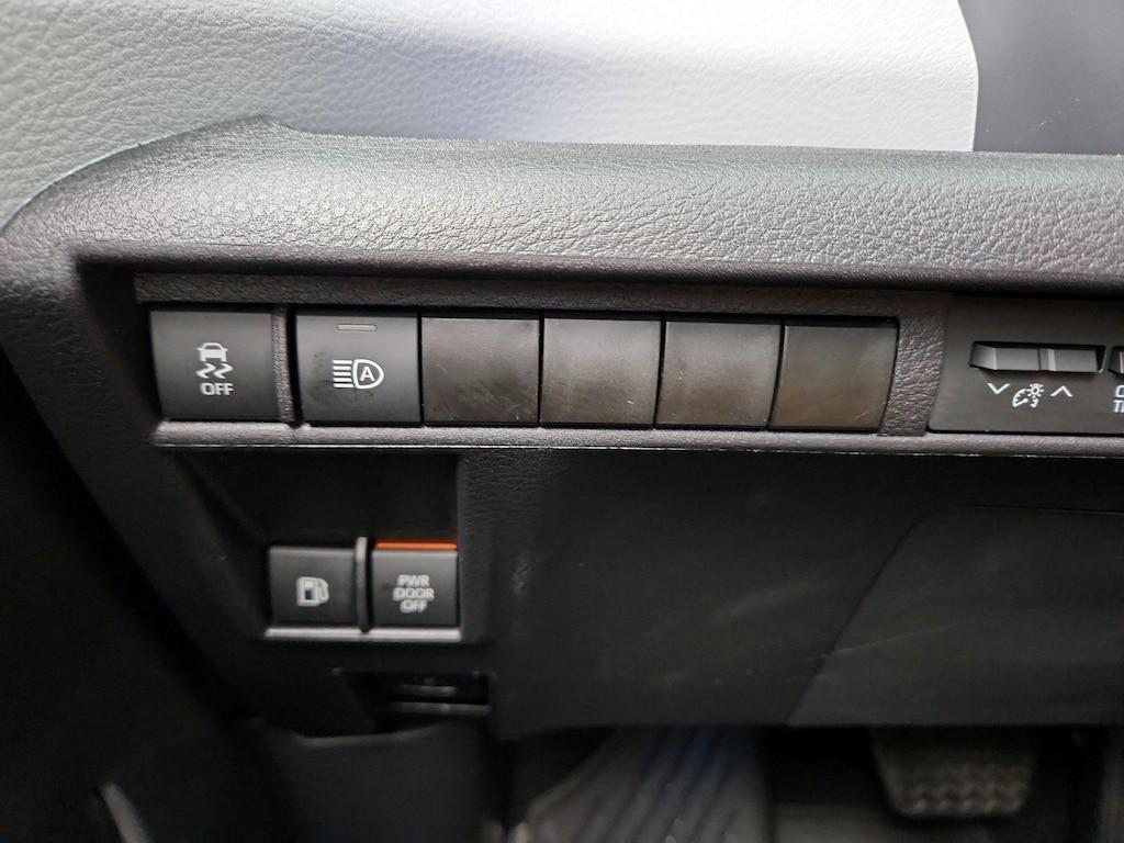used 2025 Toyota Sienna car, priced at $52,998