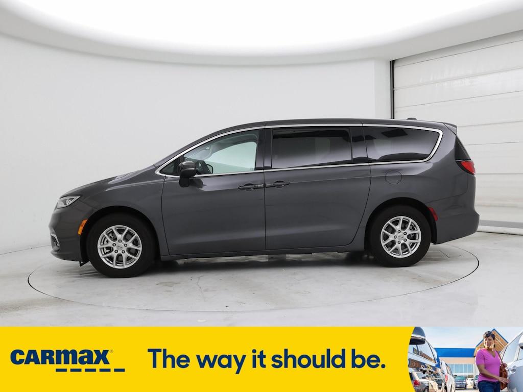 used 2023 Chrysler Pacifica car, priced at $31,998
