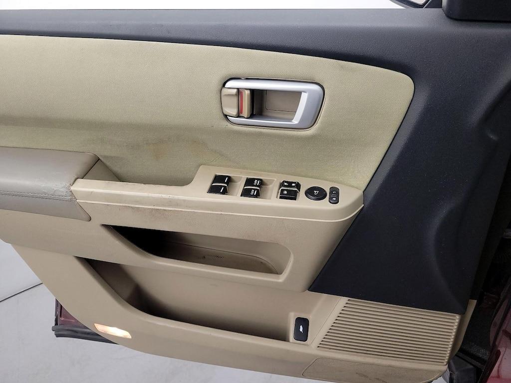 used 2013 Honda Pilot car, priced at $17,998