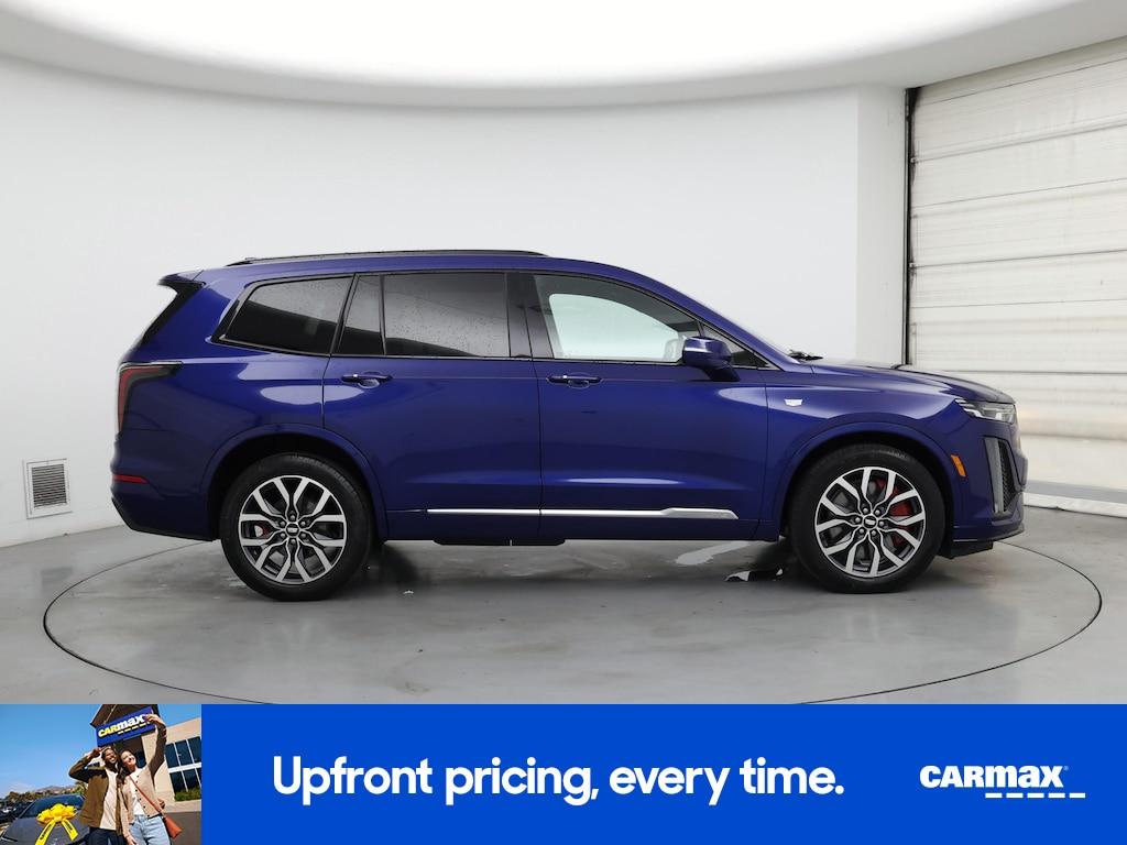 used 2023 Cadillac XT6 car, priced at $46,998