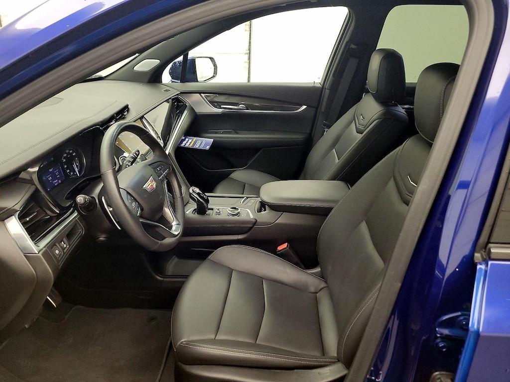 used 2023 Cadillac XT6 car, priced at $46,998