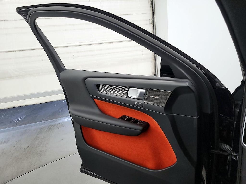 used 2019 Volvo XC40 car, priced at $27,998