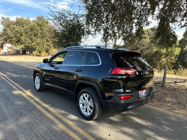 used 2018 Jeep Cherokee car, priced at $10,995