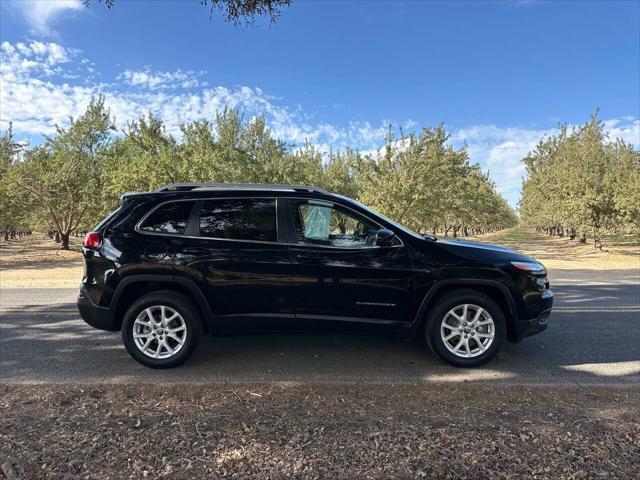 used 2018 Jeep Cherokee car, priced at $10,995