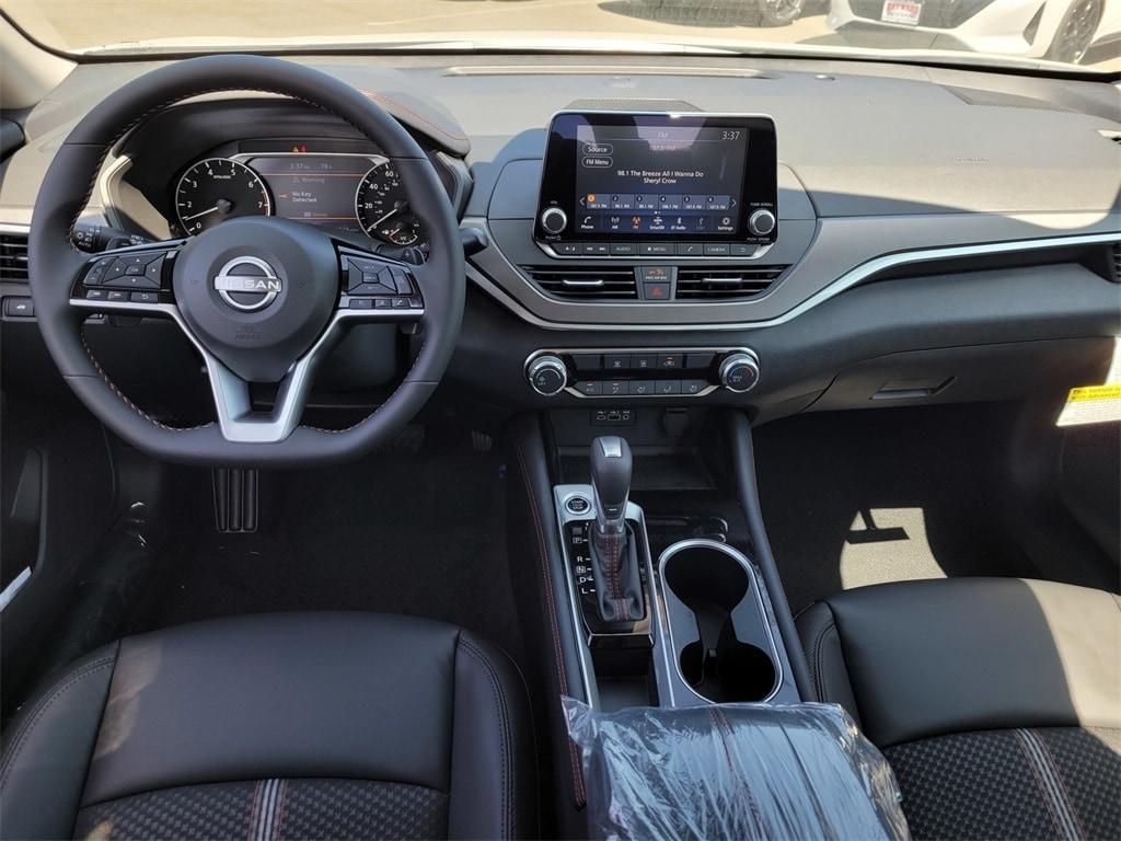 new 2025 Nissan Altima car, priced at $29,450