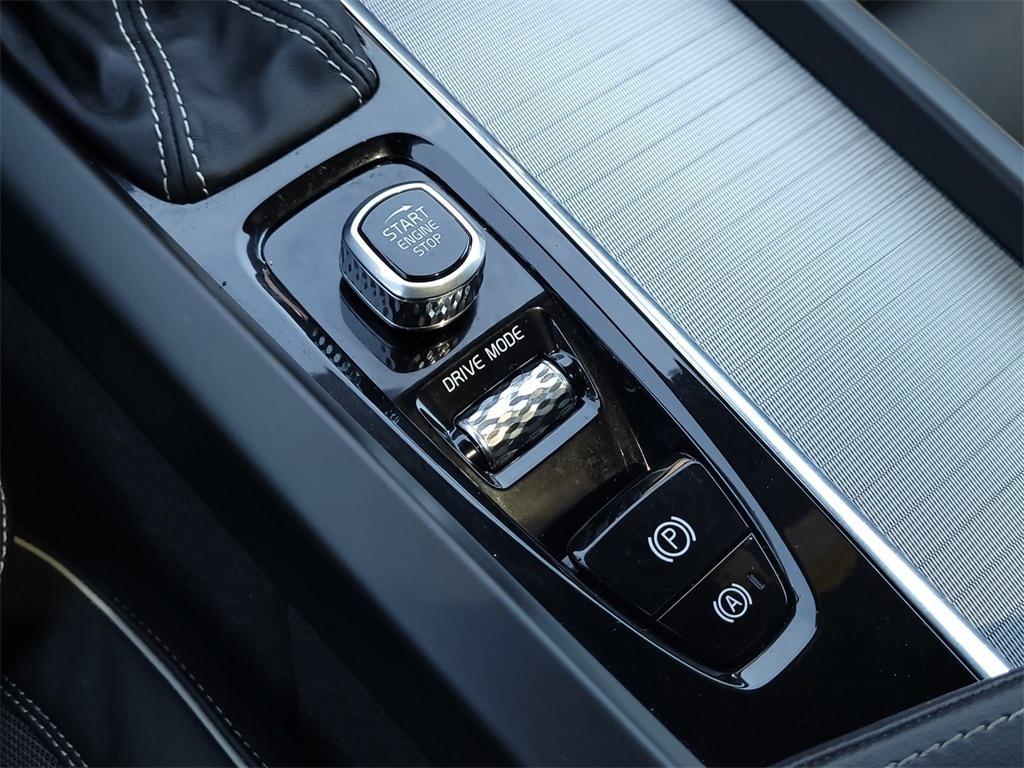 used 2021 Volvo XC60 car, priced at $31,088