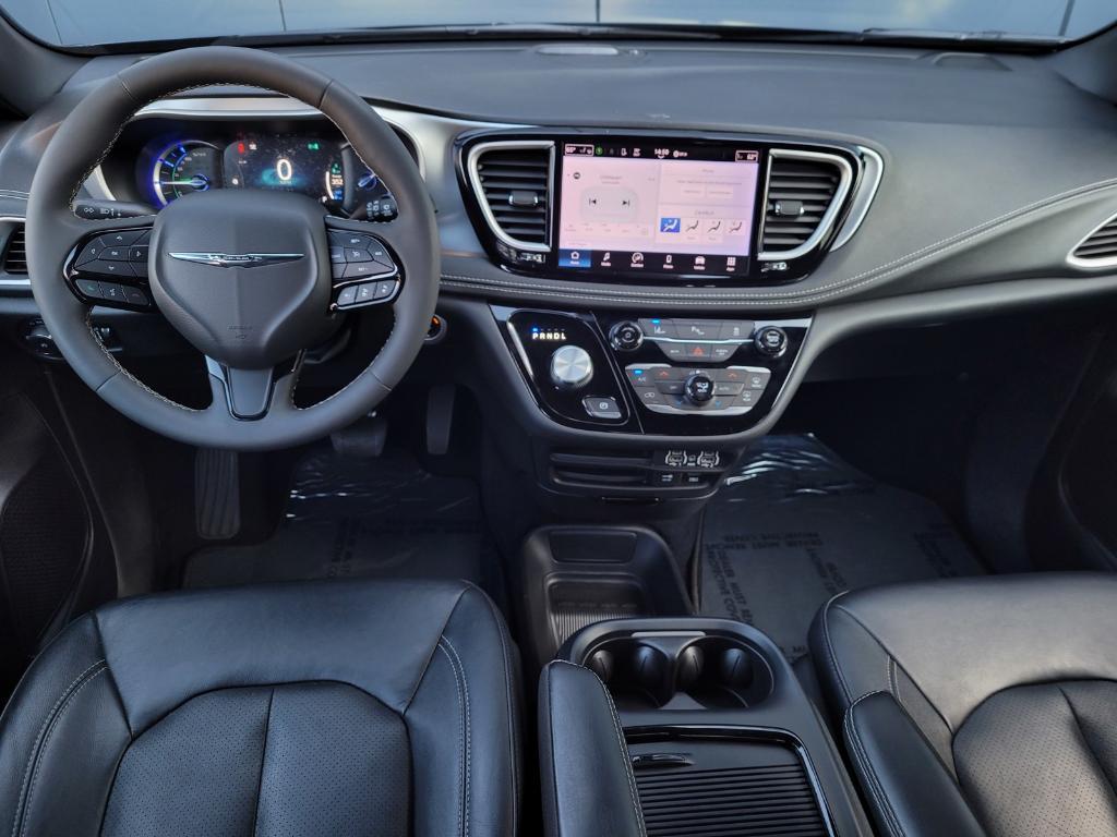used 2022 Chrysler Pacifica Hybrid car, priced at $28,995