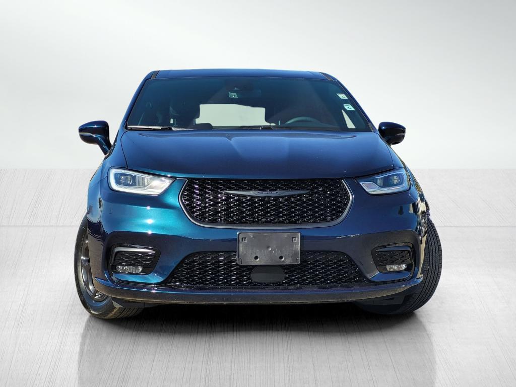 used 2022 Chrysler Pacifica Hybrid car, priced at $28,995