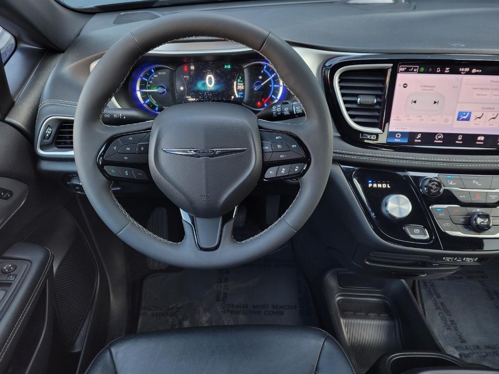 used 2022 Chrysler Pacifica Hybrid car, priced at $28,995