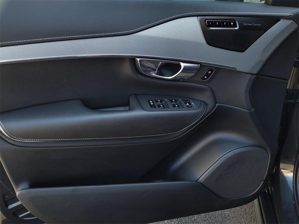 used 2022 Volvo XC90 Recharge Plug-In Hybrid car, priced at $51,388