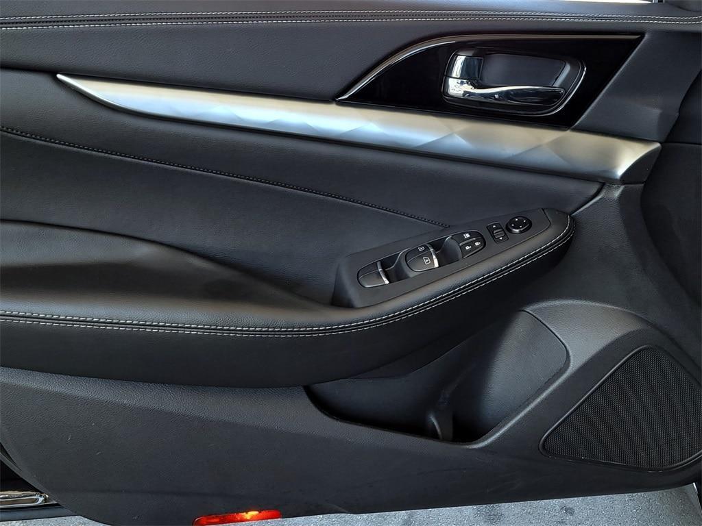 used 2023 Nissan Maxima car, priced at $24,995