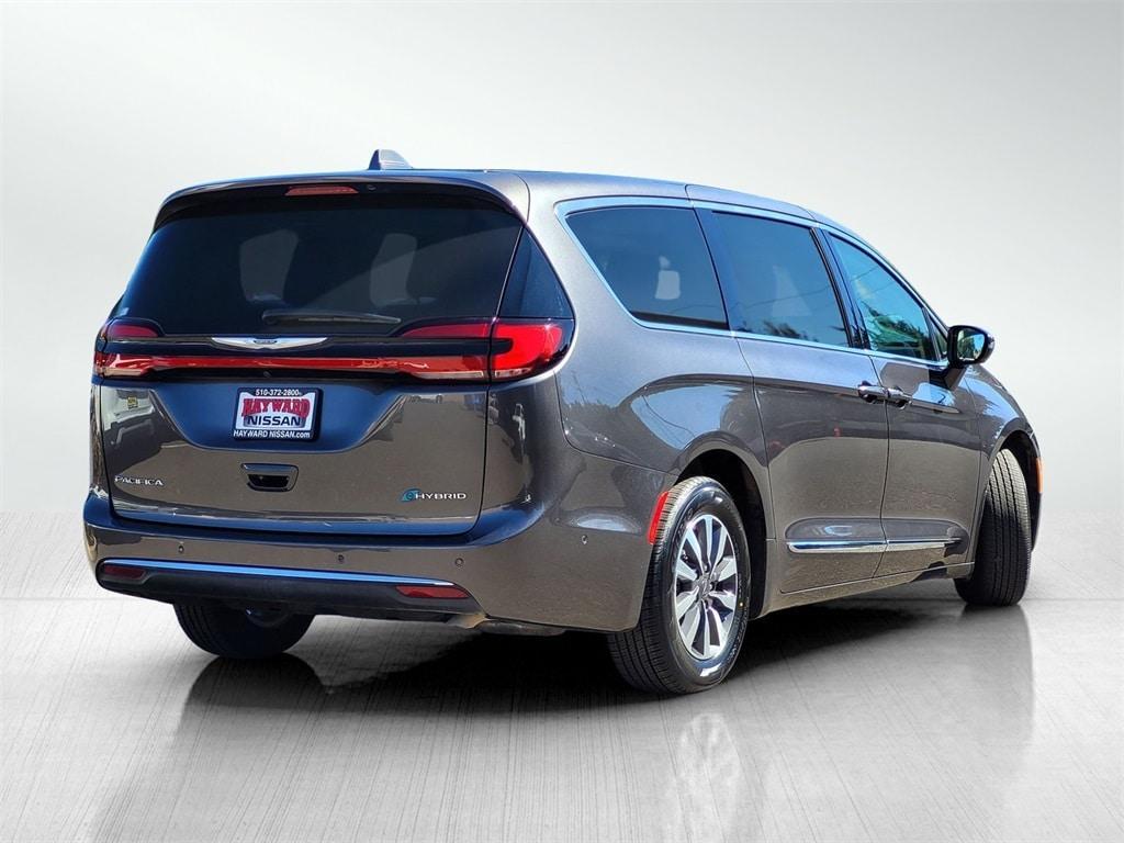 used 2022 Chrysler Pacifica Hybrid car, priced at $32,695