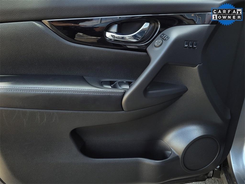 used 2022 Nissan Rogue Sport car, priced at $24,995