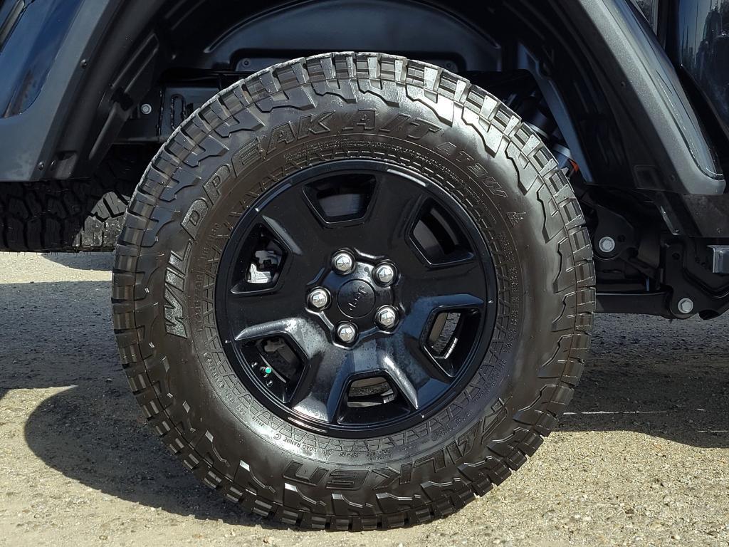 used 2021 Jeep Gladiator car, priced at $40,688