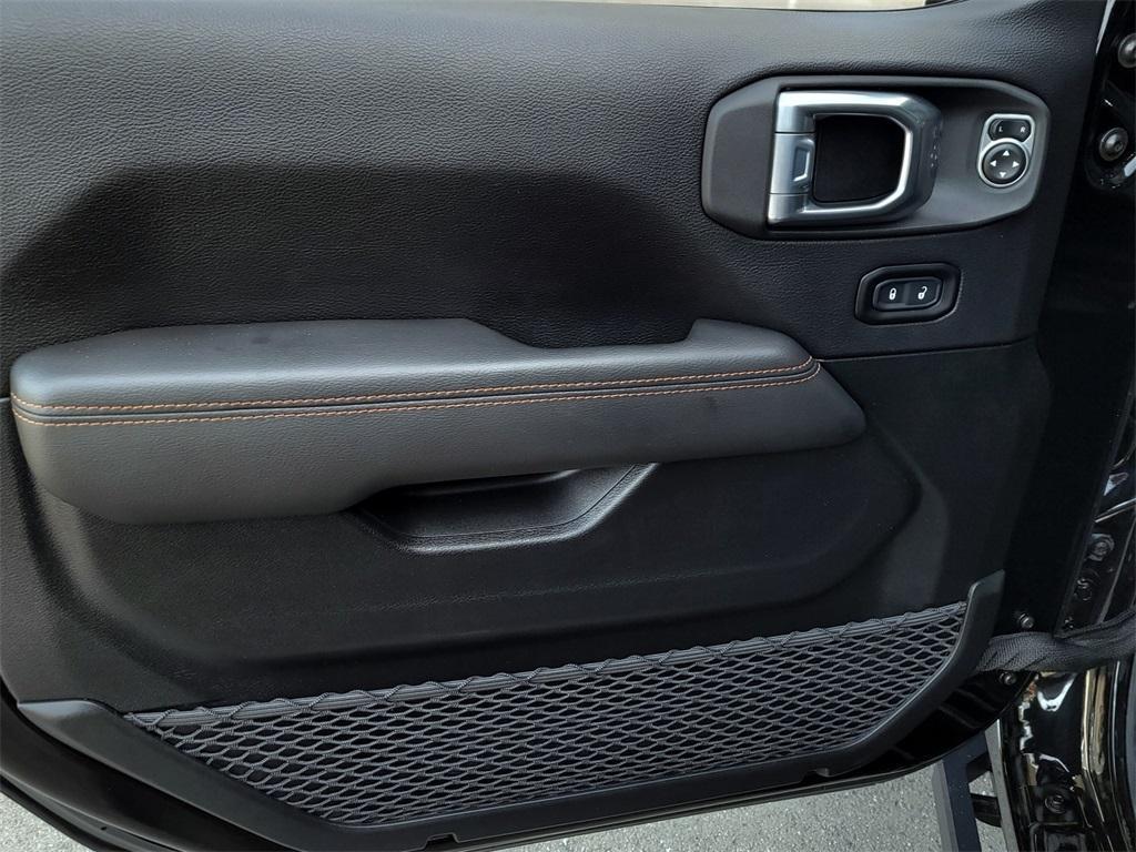 used 2021 Jeep Gladiator car, priced at $40,688