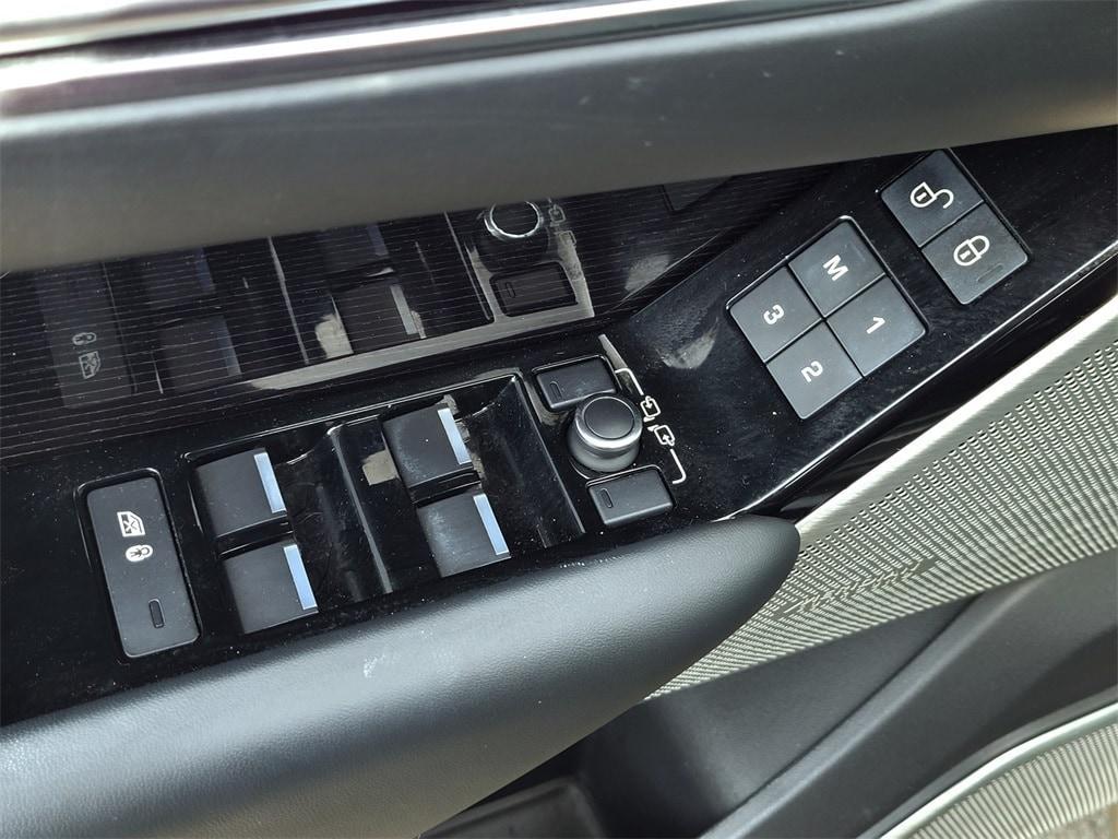 used 2019 Land Rover Range Rover Velar car, priced at $37,395