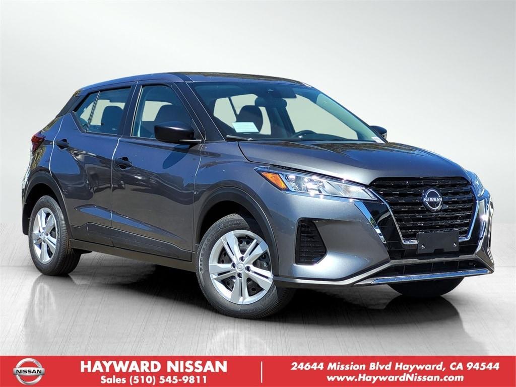 new 2025 Nissan Kicks Play car, priced at $22,350