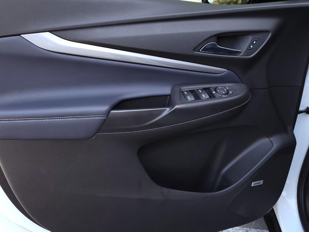 used 2022 Chevrolet Bolt EUV car, priced at $23,995