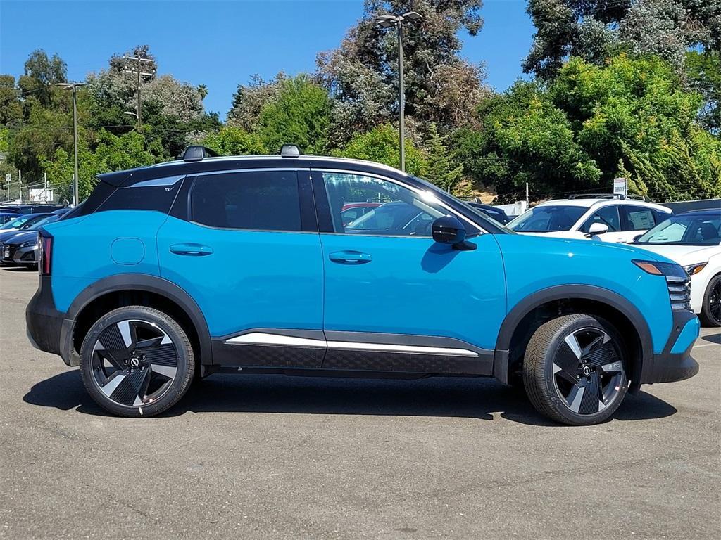 new 2025 Nissan Kicks car, priced at $29,250