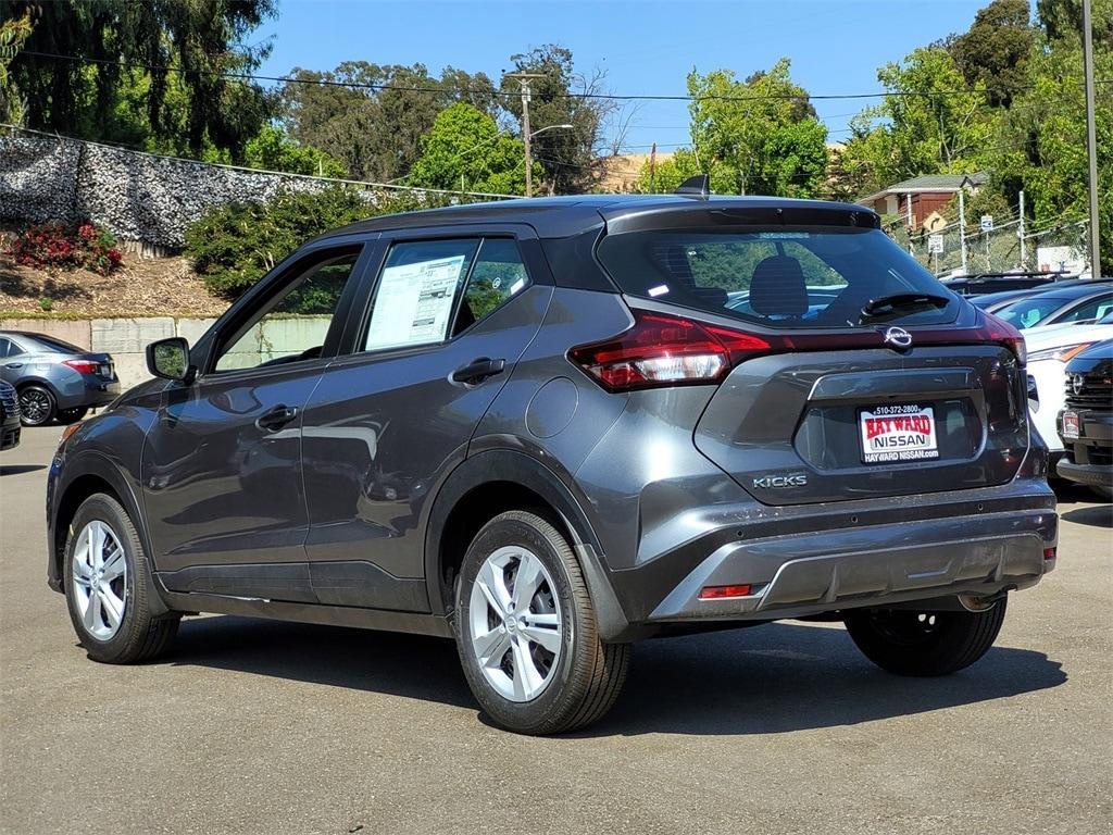 new 2025 Nissan Kicks Play car, priced at $22,350
