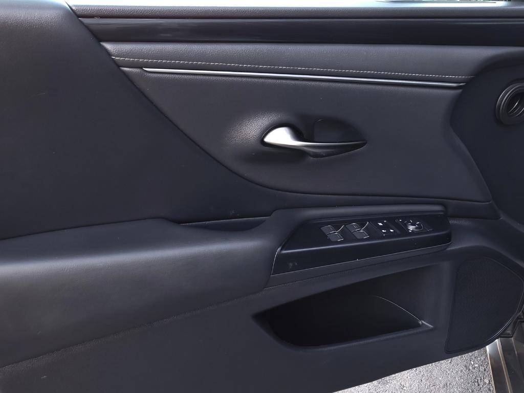 used 2021 Lexus ES 350 car, priced at $30,995