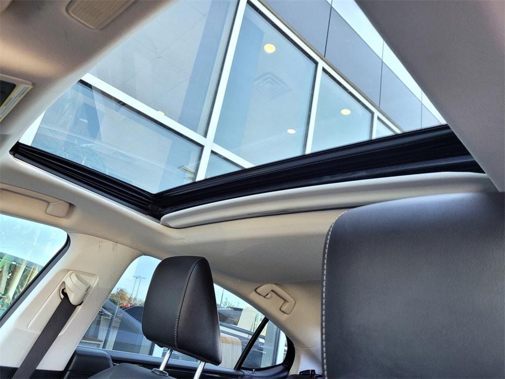 used 2021 Lexus ES 350 car, priced at $30,995