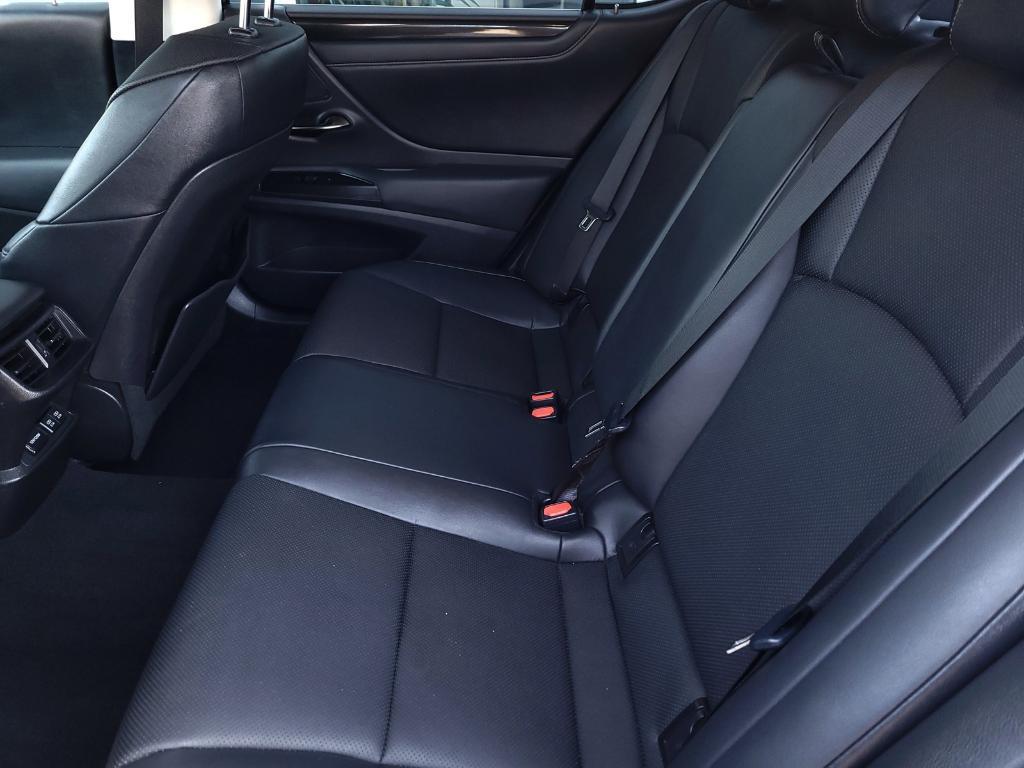 used 2021 Lexus ES 350 car, priced at $30,995