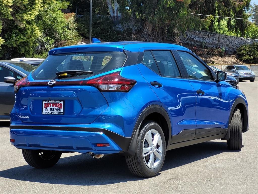 new 2025 Nissan Kicks Play car, priced at $22,350